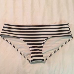 BRAND NEW H&M bikini bottoms